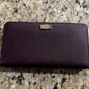 Kate Spade Zip around wallet